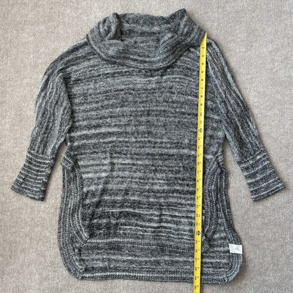 Thistle & Lavender Sweater Womens Small Grey Cowl Neck High Low Side Slits Tunic - Picture 8 of 9